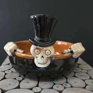 Yankee Candle Skull Boney Bunch Halloween Candy Dish